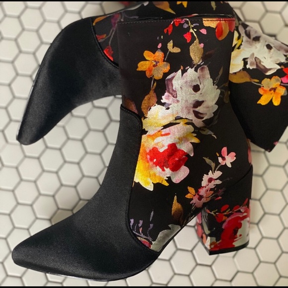 Beautiful Black and Floral Booties - Picture 2 of 2
